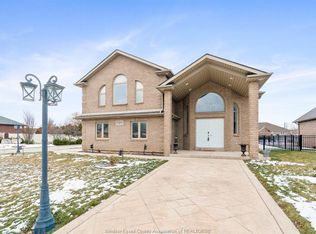 8384 Annie Ave, Amherstburg, ON N0R 1J0