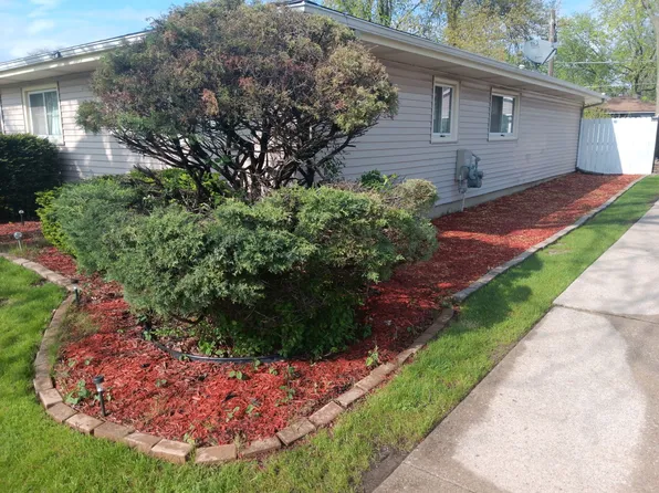 417 N Orchard Dr, Park Forest, IL 60466