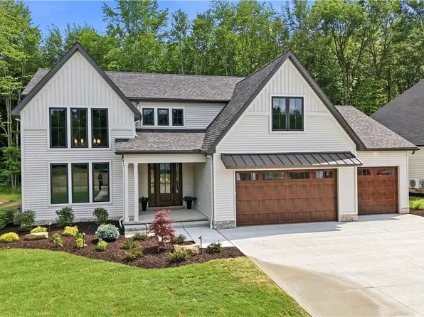 4655 Legacy Dr, Canfield, OH 44406