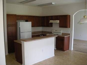 5th image of 107 Burlington Pl
