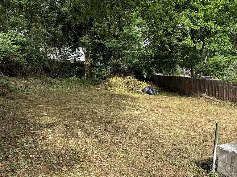 1355 Graymont Dr SW — Photo 6