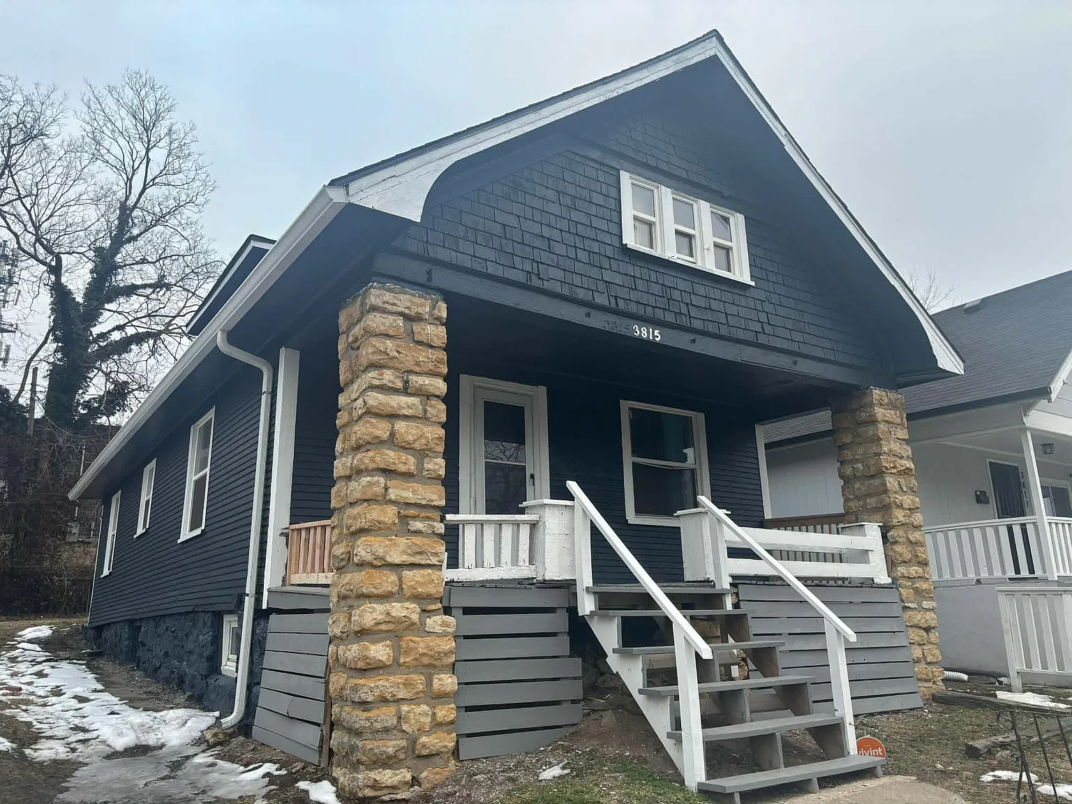 3 bed, 1300 sqft, $1,400 — Photo 1