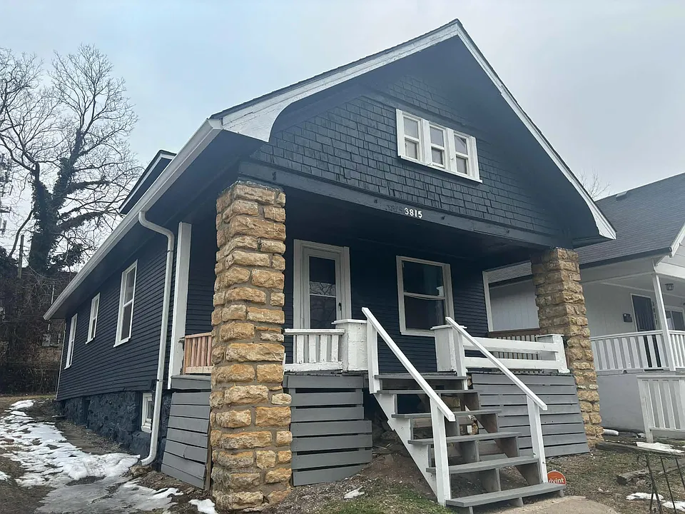 3815 Highland Ave