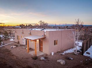 1 Elm Way, Ranchos De Taos, NM 87557