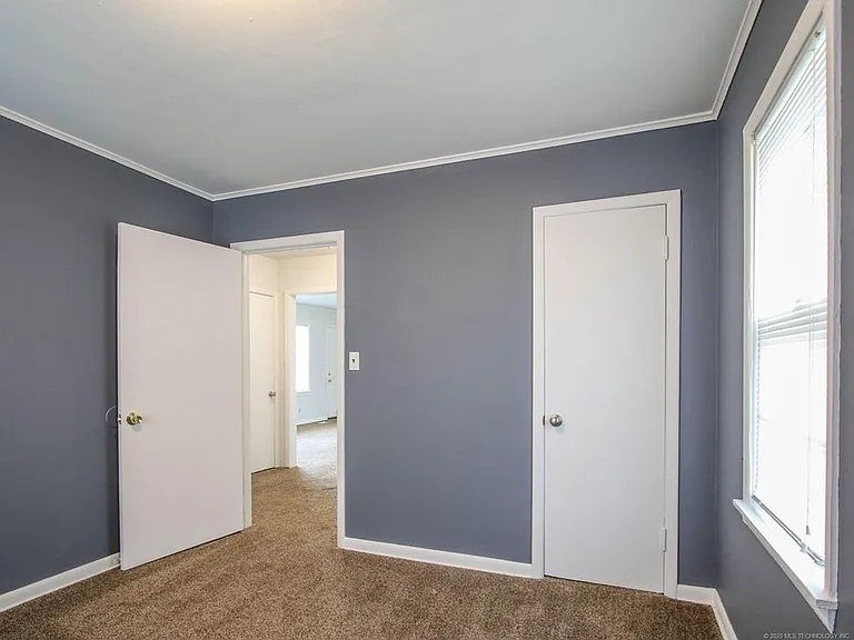 2536 W Easton St N — Photo 26