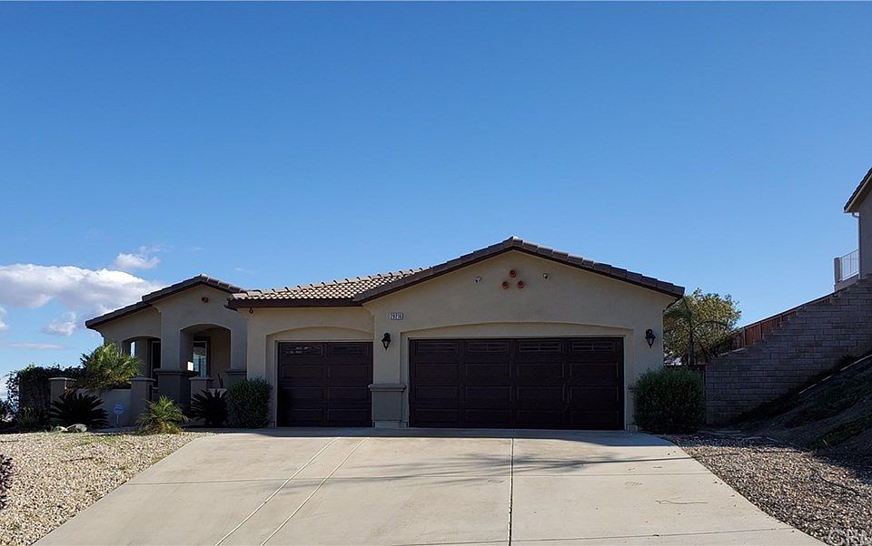 1st image of 29216 Gateway Dr