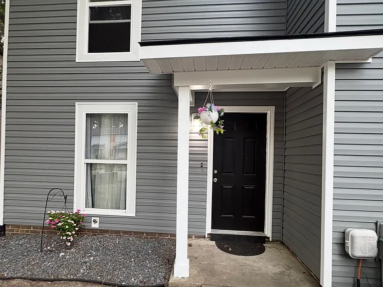 5846 Aftonshire Dr — Photo 3