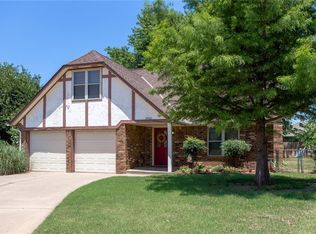 1801 Fox Hunt Ln, Edmond, OK 73003