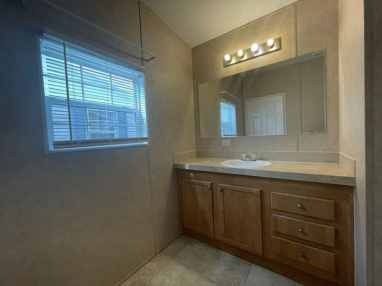36047 Citrus Blvd #35 — Photo 7