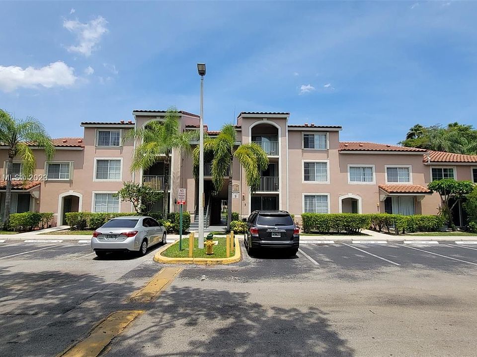 1st image of 12154 Saint Andrews Pl APT 108