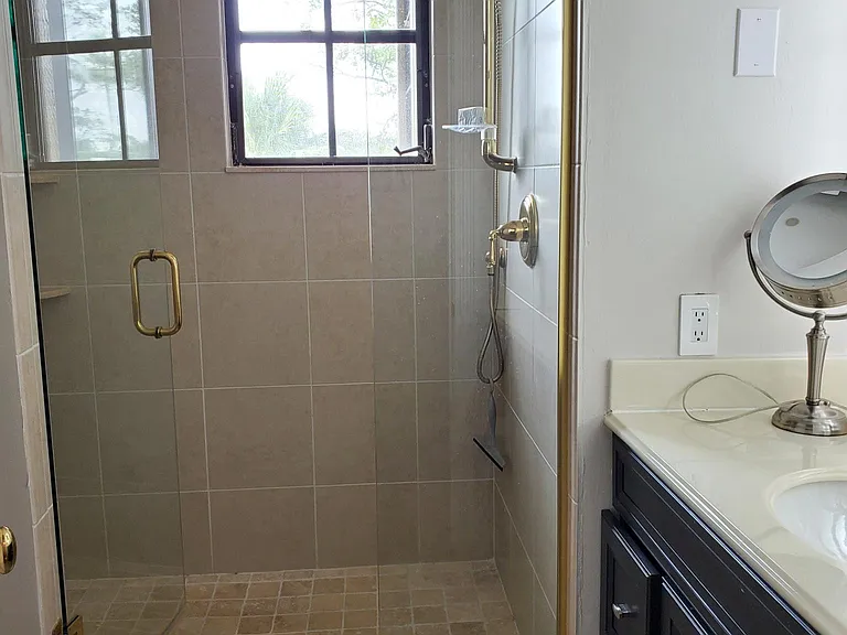 376 Leatherfern Ln — Photo 38