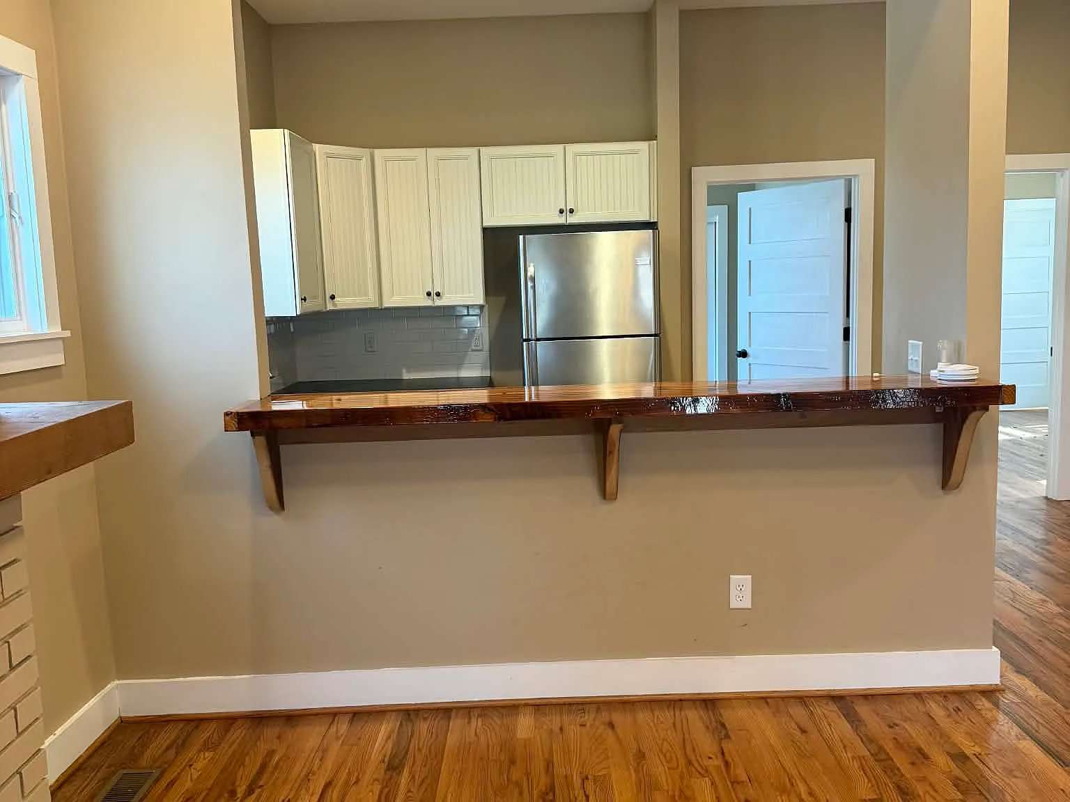 2 bed, 1056 sqft, $1,450 — Photo 4