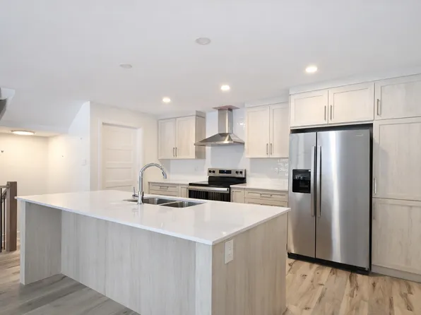 307 Voyageur Pl, Embrun, ON K0A 1W1