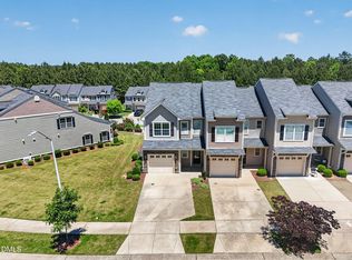 226 Beaconwood Ln, Holly Springs, NC 27540