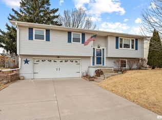 614 12th Ave, Hampton, IL 61256