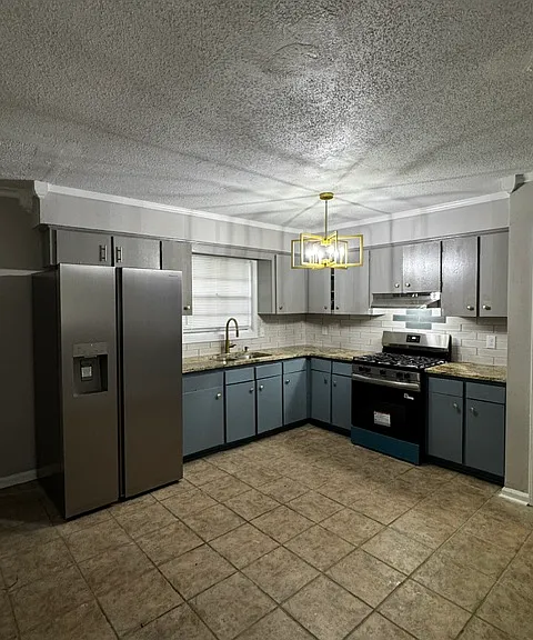 1524 Mazor Dr — Photo 3