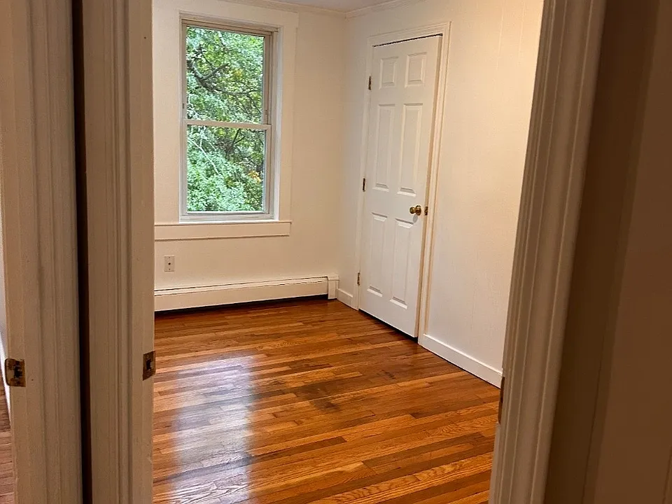 325 Tremont St #2R