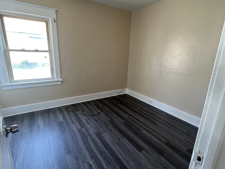 310 Chelsea Pl — Photo 7