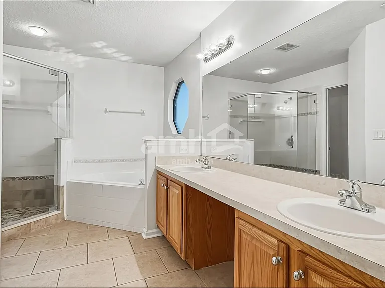 1964 Sweet Olive Ct — Photo 10