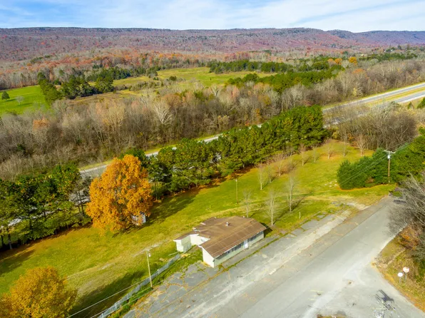207 Pennine Rd, Spring City, TN 37381