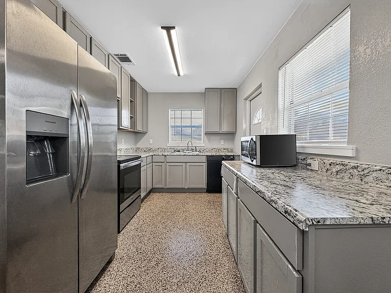 510 Barrow Ave — Photo 29
