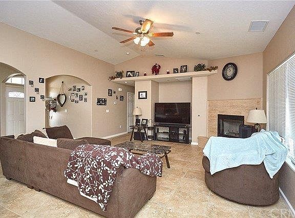 3rd image of 8115 Oxford Ave