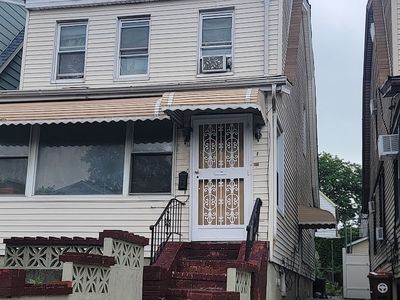 26-23 93rd St, East Elmhurst, NY, 11369