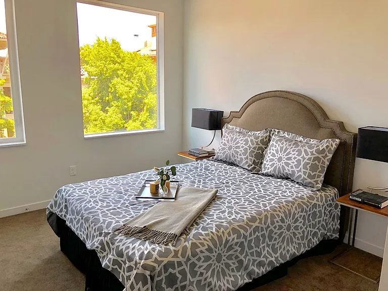 1300 N Ogden St #305 — Photo 6