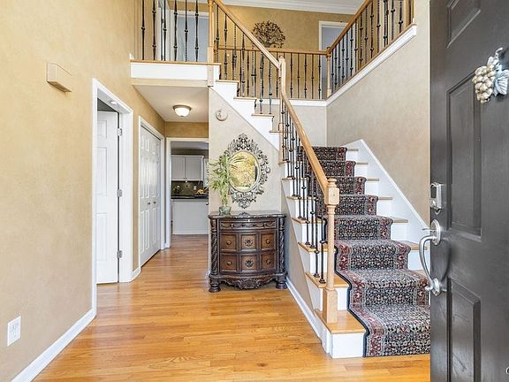 3rd image of 4424 Silkweed Cir