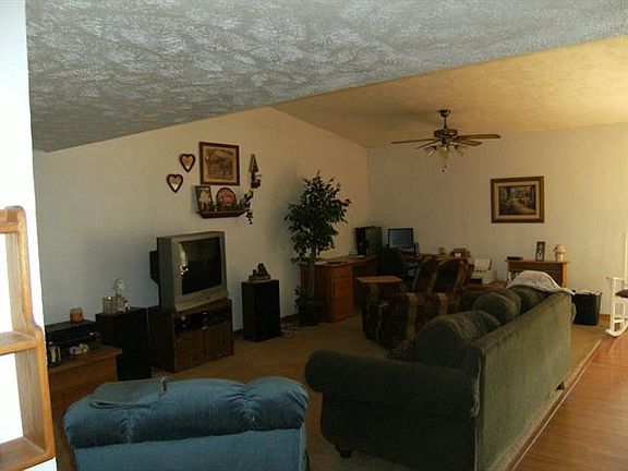 2nd image of 2817 Santa Monica Dr