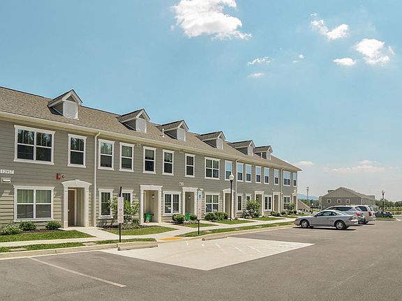 New Forge Crossing apartments