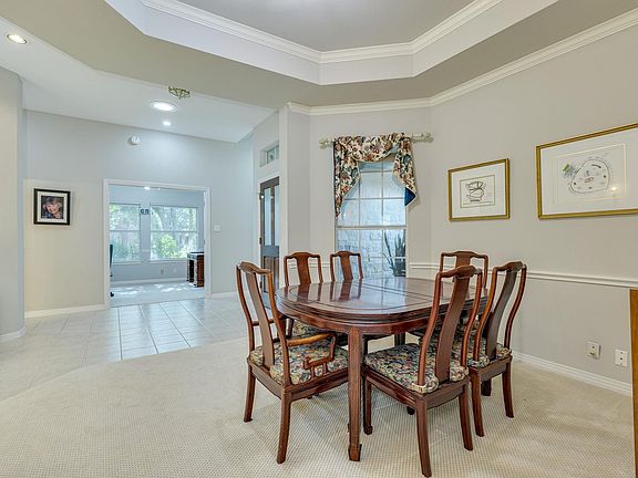 3rd image of 11513 Medallion Ln