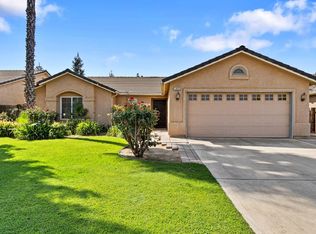 1849 Heidi Ave, Sanger, CA 93657