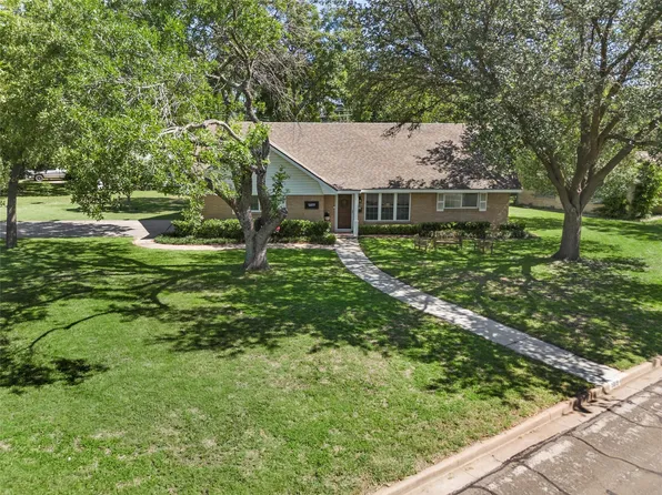 5819 Fairview Dr, Waco, TX 76710