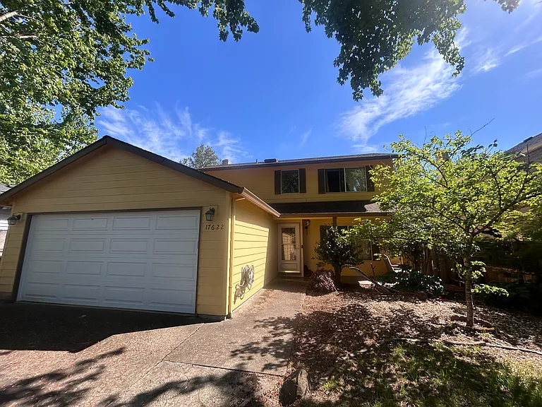 17622 SW Corona Ln — Photo 1