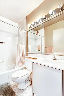 Rented by City Connections Realty | media 12