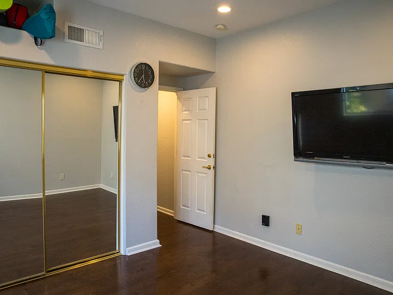 Bedroom - Downstairs