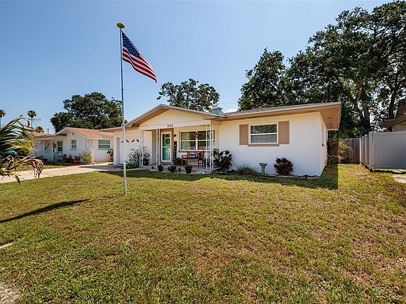 4th image of 2135 POCAHONTAS DRIVE