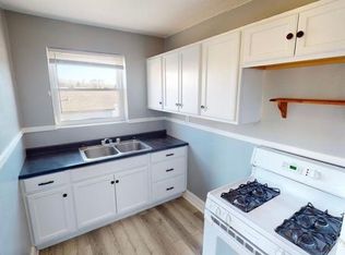 57 W 2nd St APT 2, Xenia, OH 45385