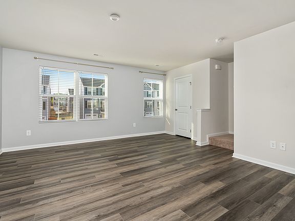 3rd image of 11 High Pine Trl #1