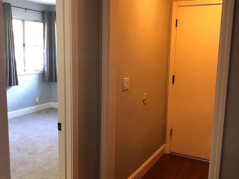 7677 Auburn Ridge Ct — Photo 12