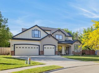 327 E Rockingham Dr, Eagle, ID 83616