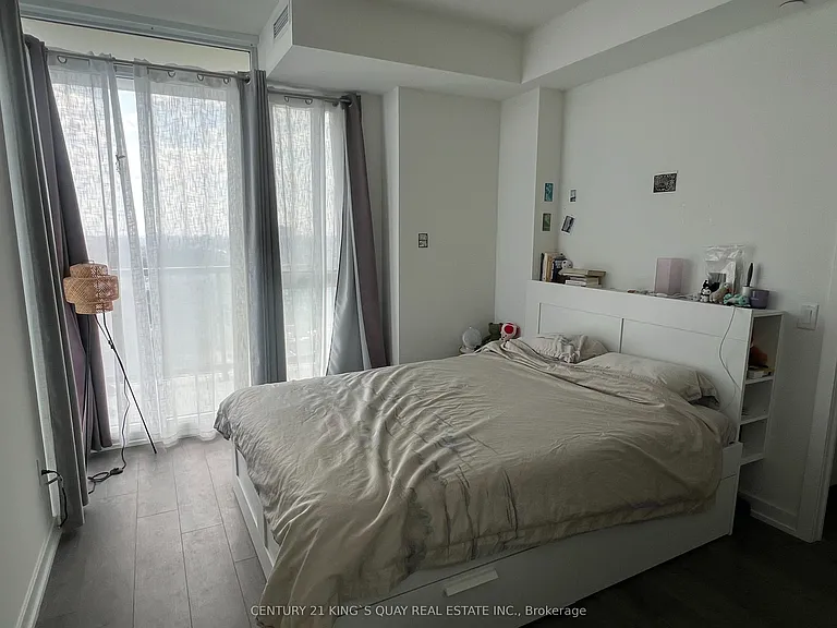 55 Duke St W #1703 — Photo 6