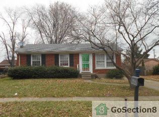 3907 Bantam Ct, Watterson Park, KY 40218