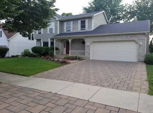 301 Breckenridge Dr, Aurora, IL
