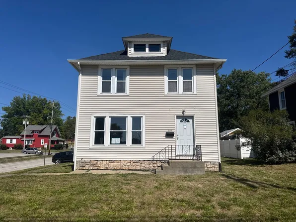 310 Broad St, Wadsworth, OH 44281