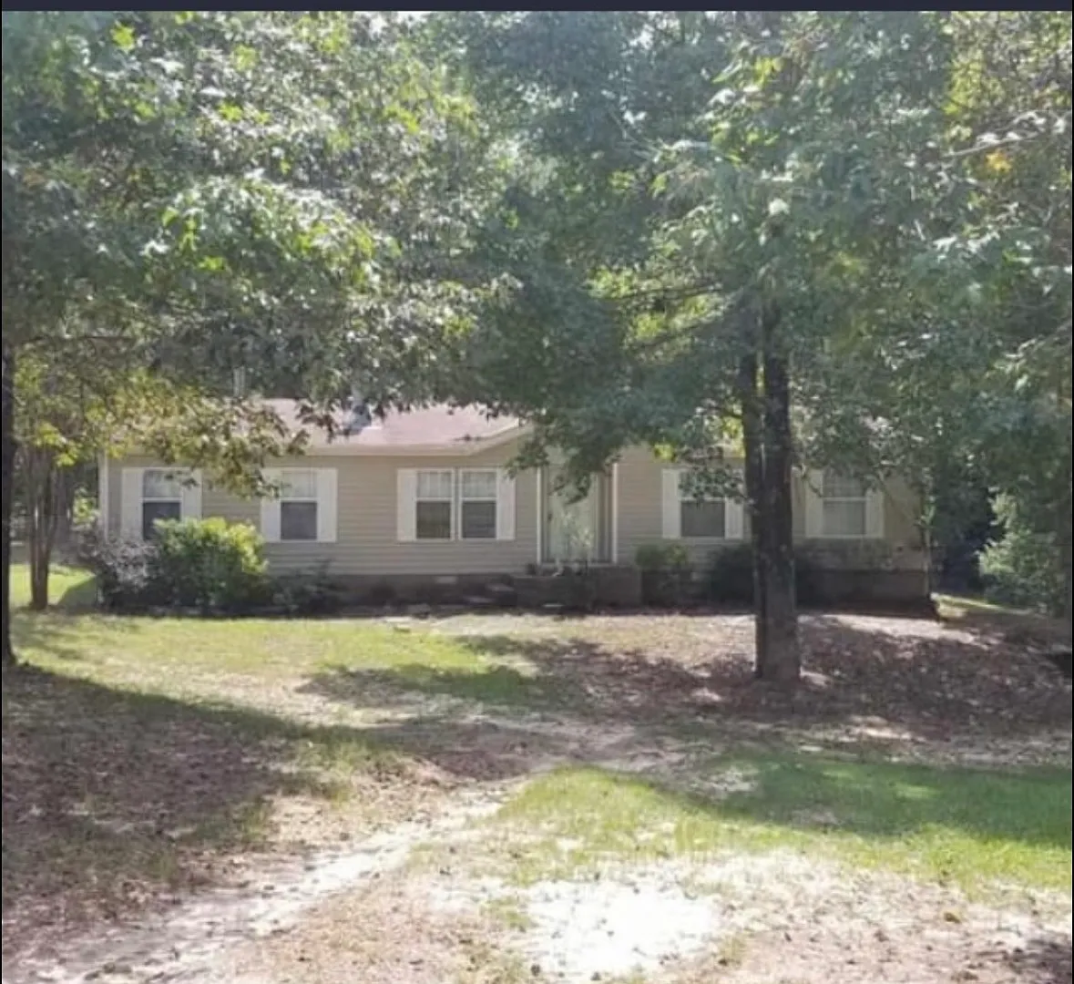 4 bed, 1600 sqft, $1,600 — Photo 1
