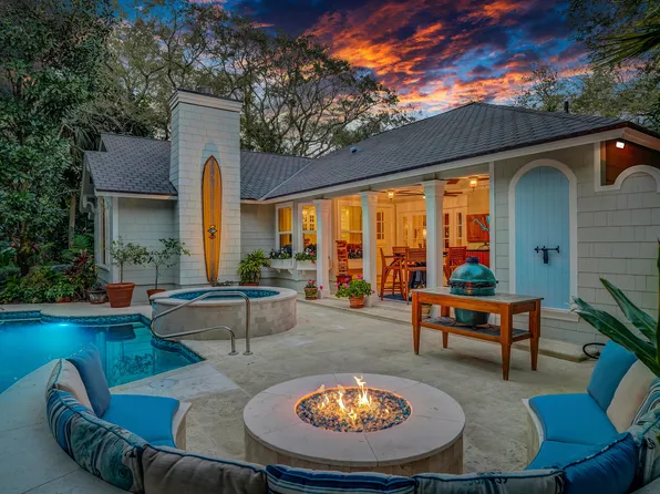 6000 Eagles Nest Drive, Jupiter, FL 33458