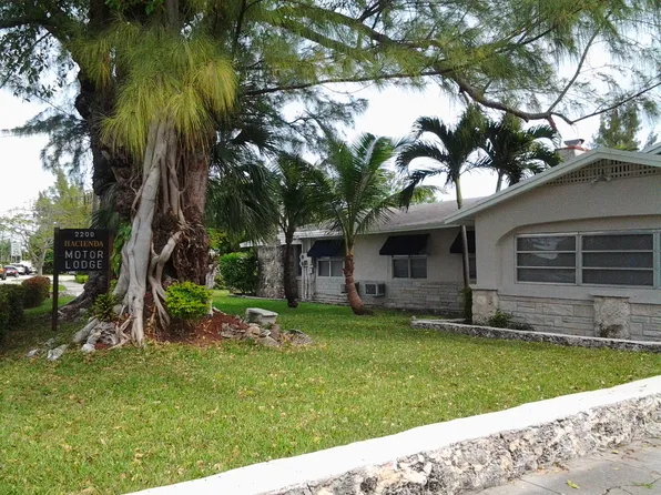 2200 Miami Rd #S, Fort Lauderdale, FL 33316