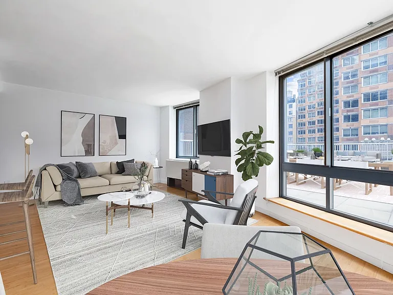 800 6th Ave #7B — Photo 4